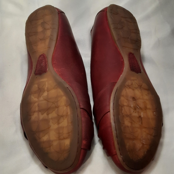 Born “Lilly” Red Leather Ballet Flats Size 8 - Picture 7 of 8